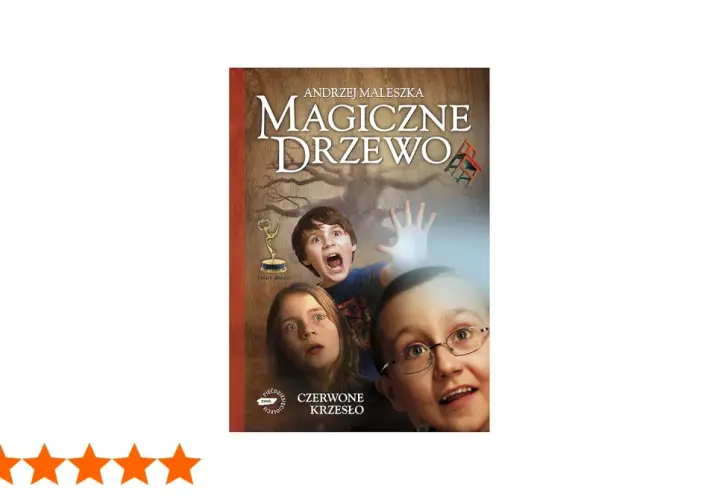Recenzja książki "Magiczne drzewo. Czerwone krzesło" Andrzeja Maleszki. Trójka dzieci z przerażeniem patrzy na coś poza kadrem.