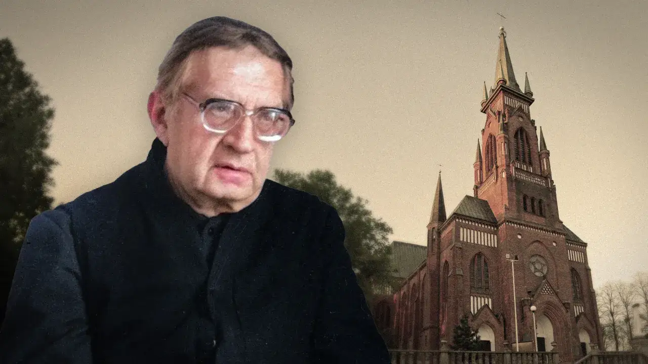 Portret starszego mężczyzny w okularach na tle ceglanego kościoła. Jakby odszedłeś cicho i bez pożegnania, wiersz.